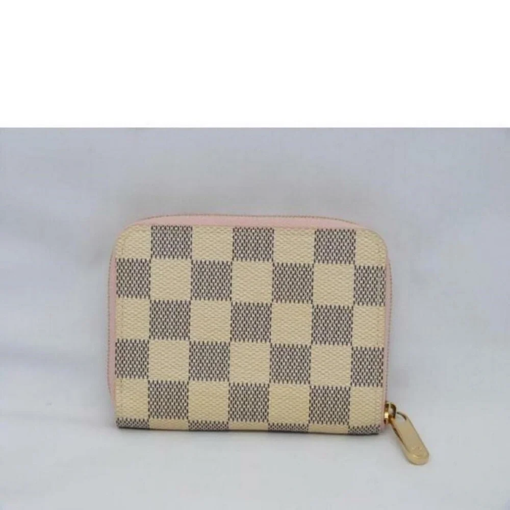 Louis Vuitton chic louis